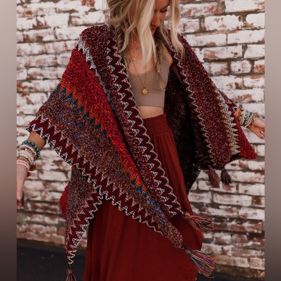 Colorful Crochet Patterned Ruana in Maroon - Picture 10 of 15